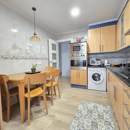 Appartement Piso En Pleno Centro De Al Lado De La Playa 1a139 By R2r Consulting *