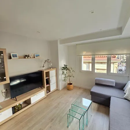 Piso En Pleno Centro De Al Lado De La Playa 1a139 By R2r Consulting خيخون