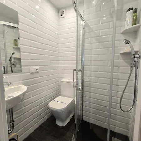 Piso En Pleno Centro De Al Lado De La Playa 1a139 By R2r Consulting شقة خيخون