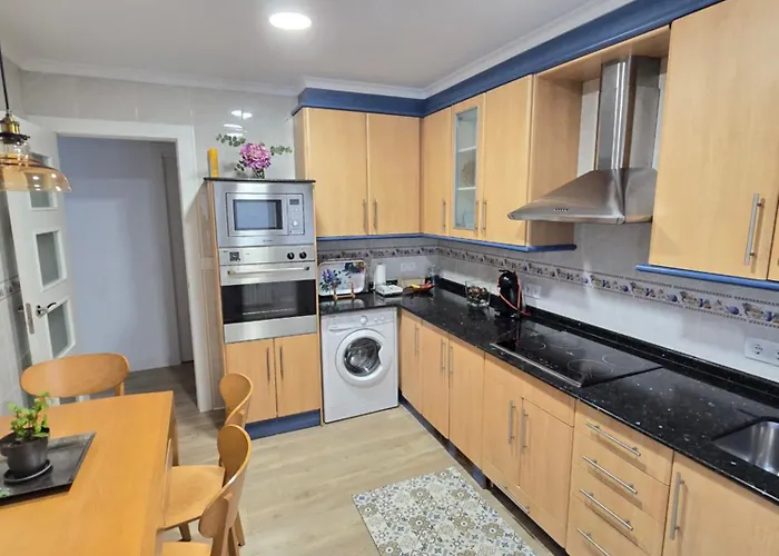 Piso En Pleno Centro De Al Lado De La Playa 1a139 By R2r Consulting