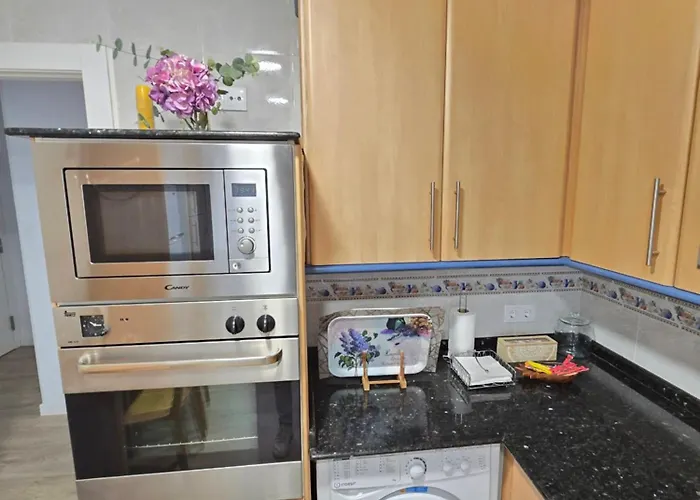 Piso En Pleno Centro De Al Lado De La Playa 1a139 By R2r Consulting Apartamento *