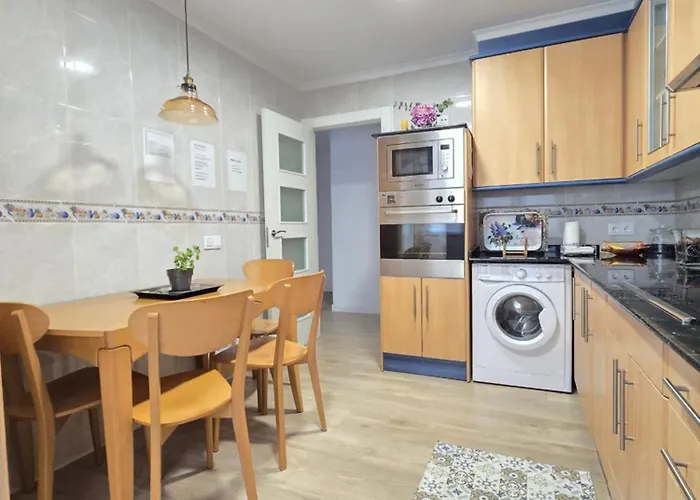 Apartamento Piso En Pleno Centro De Al Lado De La Playa 1a139 By R2r Consulting *