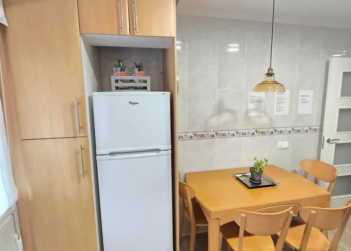 Piso En Pleno Centro De Al Lado De La Playa 1a139 By R2r Consulting