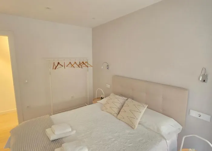 Piso En Pleno Centro De Al Lado De La Playa 1a139 By R2r Consulting Apartamento Gijón