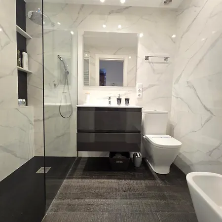 Piso En Pleno Centro De Al Lado De La Playa 1a139 Appartement Gijón